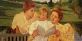 El jardín leyendo madres hijos Mary Cassatt